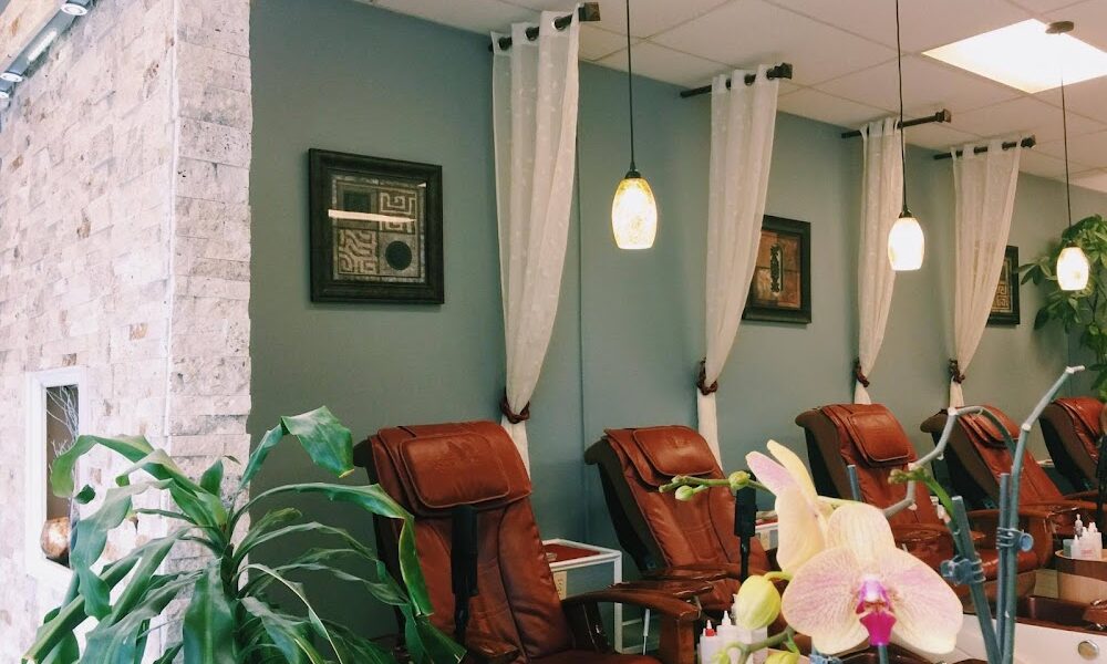 K T Nails & Spa